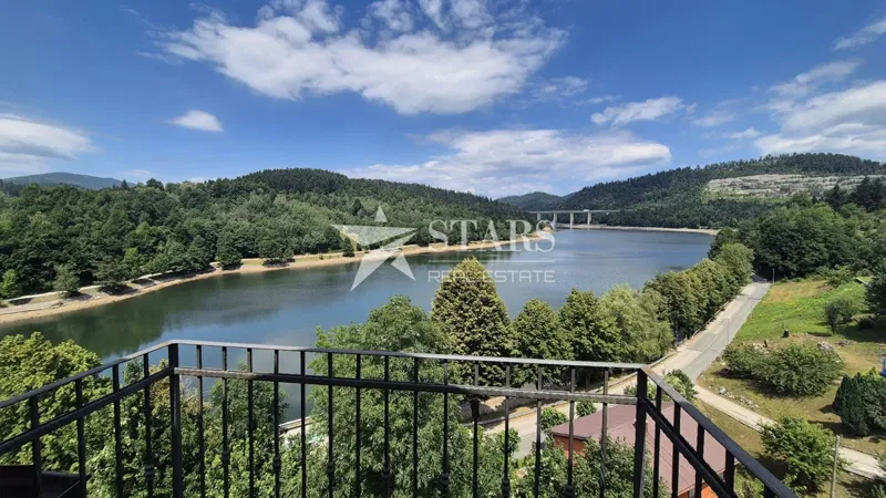 Gorski kotar, Fužine - stan 97 m2 sa panoramskim pogledom na jezero