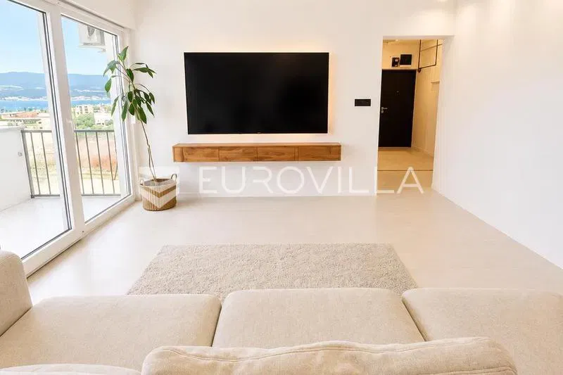 Rijeka, City Centre, Brajda Three-Bedroom Apartment, 67,88 m², Panoramic View, Elevator – 2