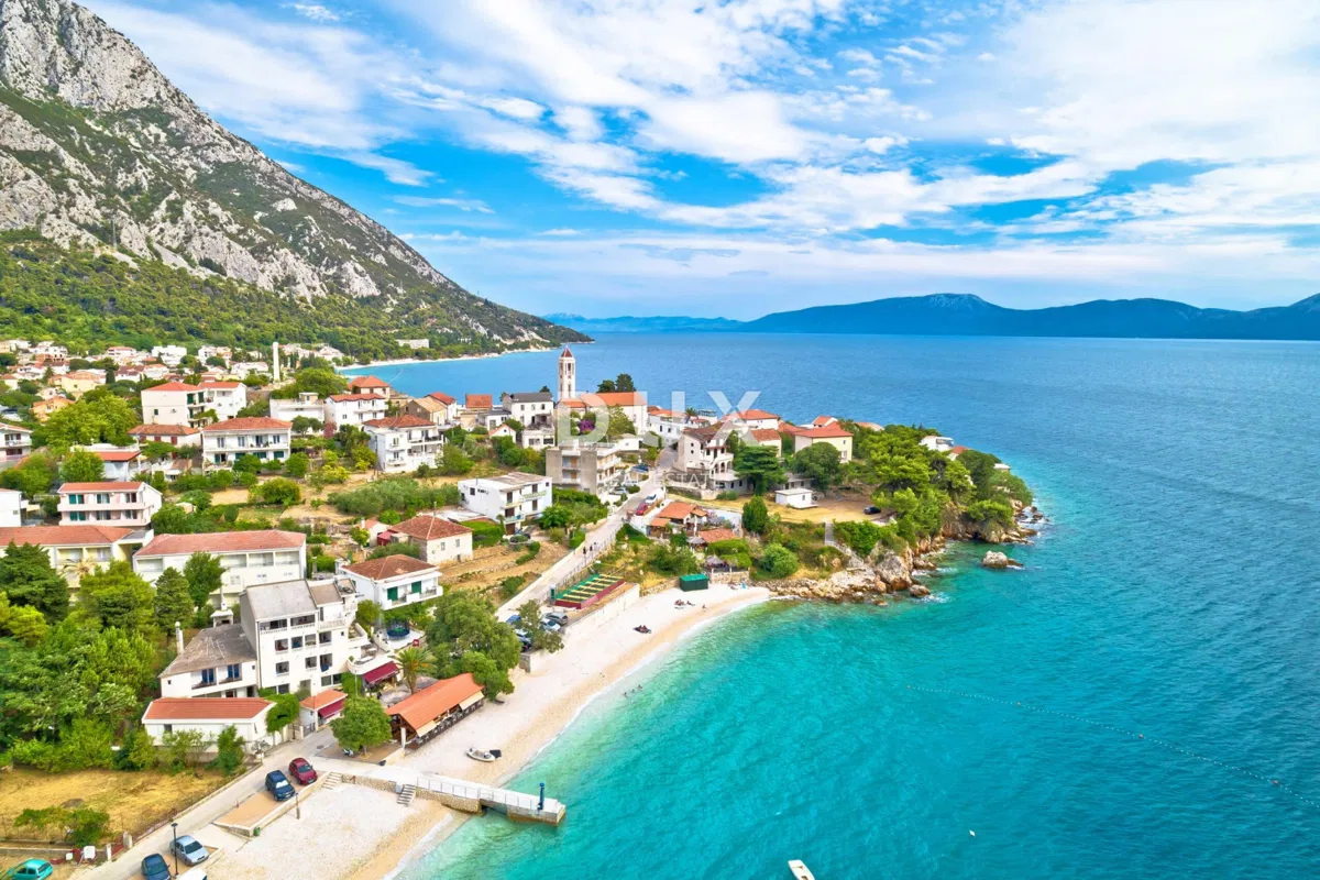 PODACA, GRADAC - Terreno edificabile con vista mare