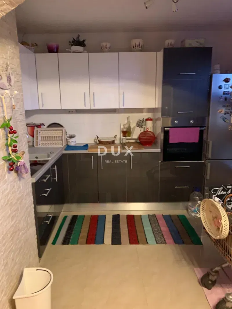 ISTRIA, PULA - Apartament rodzinny 3 sypialnie + salon w budynku z windą – 3