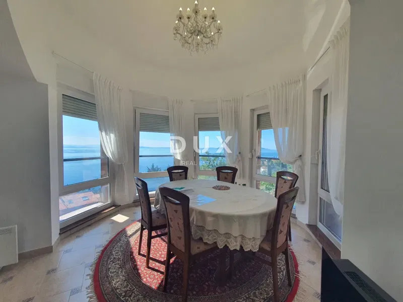 OPATIJA, CENTRO - Appartamento con garage in un elegante palazzo con una splendida vista su tutta la baia del Quarnero. – 2
