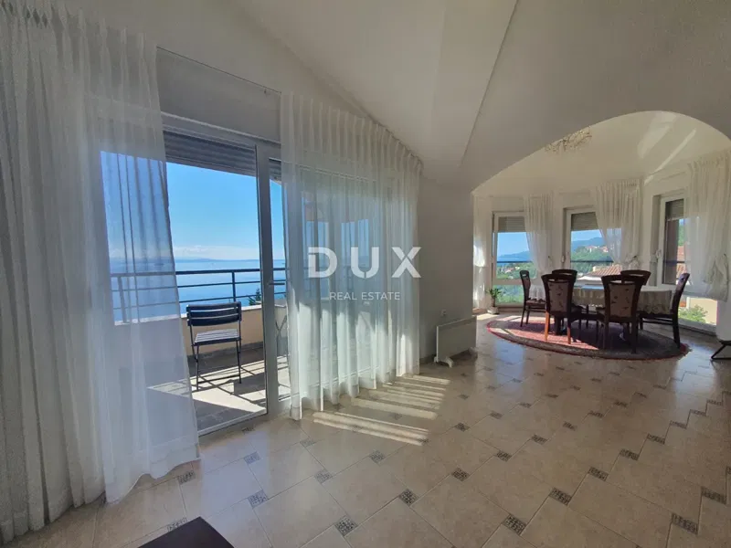OPATIJA, CENTRO - Appartamento con garage in un elegante palazzo con una splendida vista su tutta la baia del Quarnero. – 3
