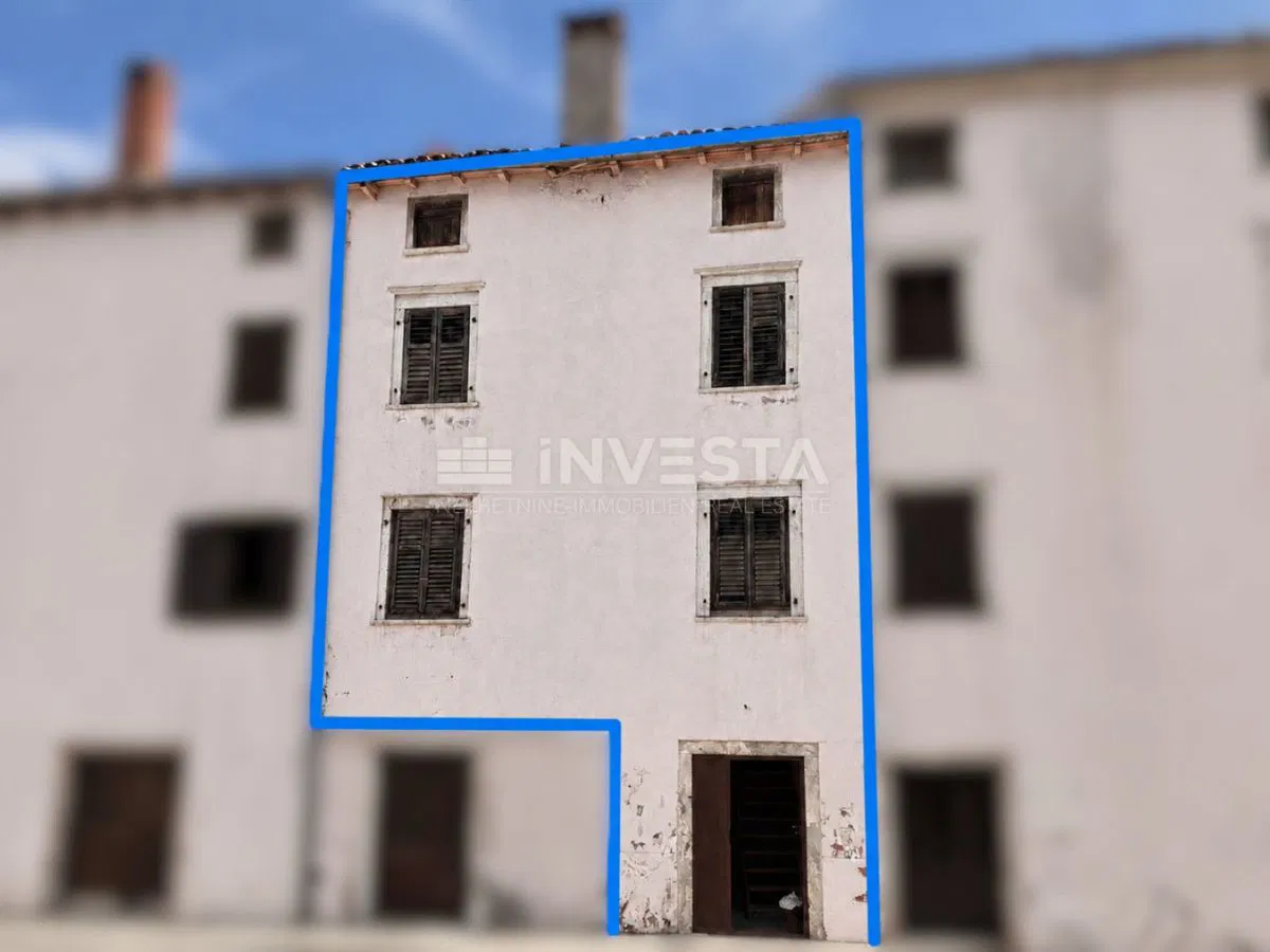 Centrum Vodnjanu – trzypoziomowe mieszkanie z tarasem i możliwością wydzielenia do trzech apartamentów