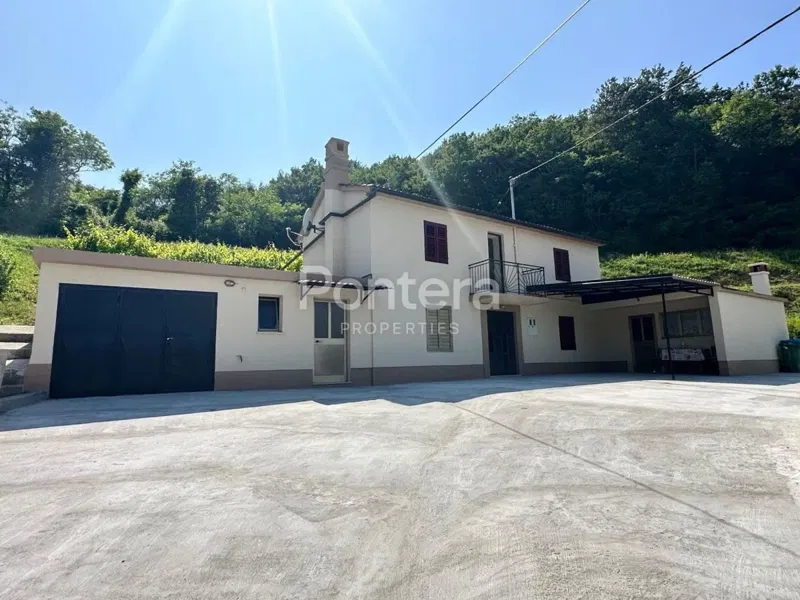 ISTRA, CEROVLJE, šarmantno imanje s pogledom na Učku