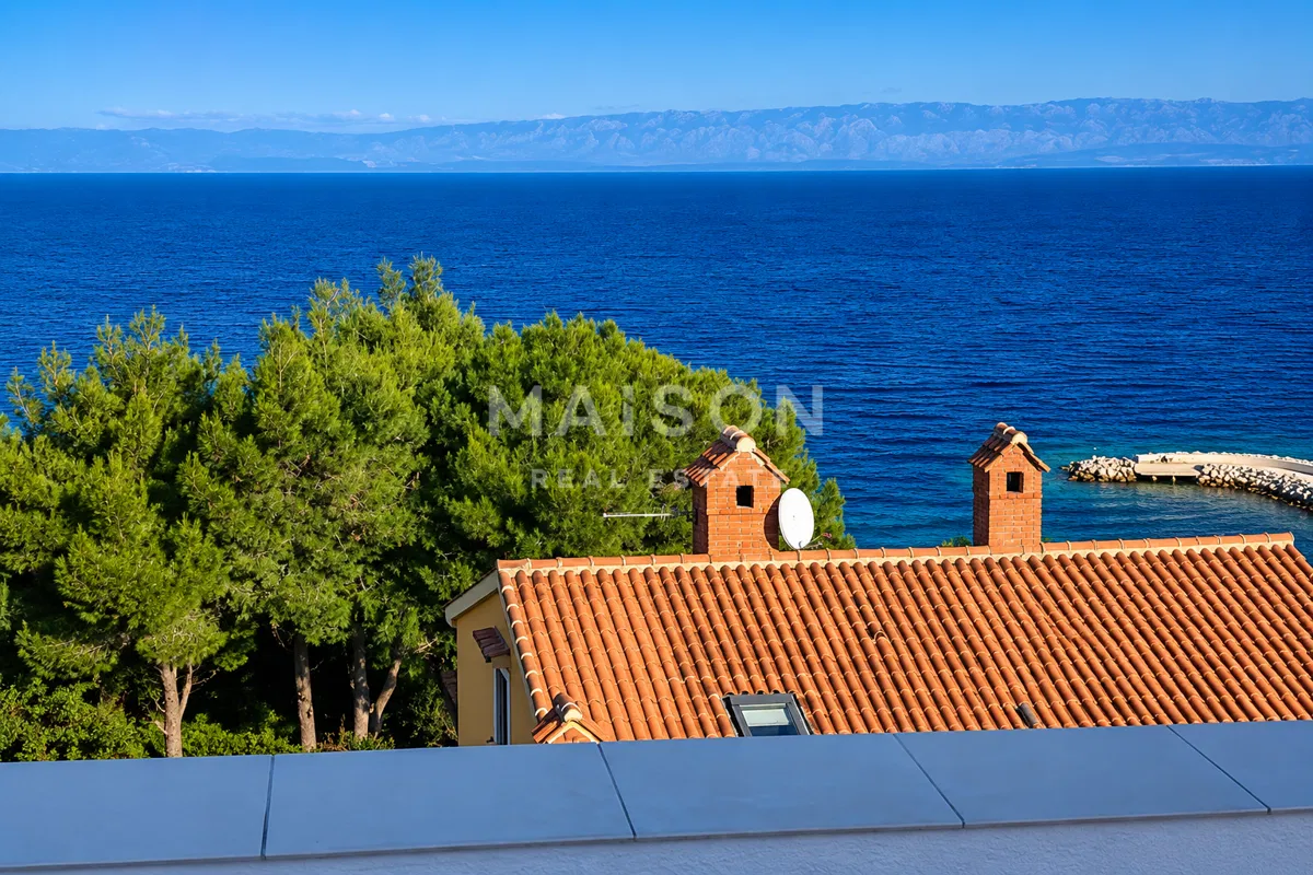 Lošinj - tri apartmány s panoramatickým výhľadom na more