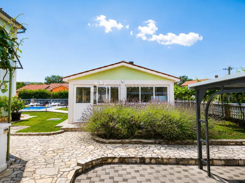 House Labin, 250m2 – 3