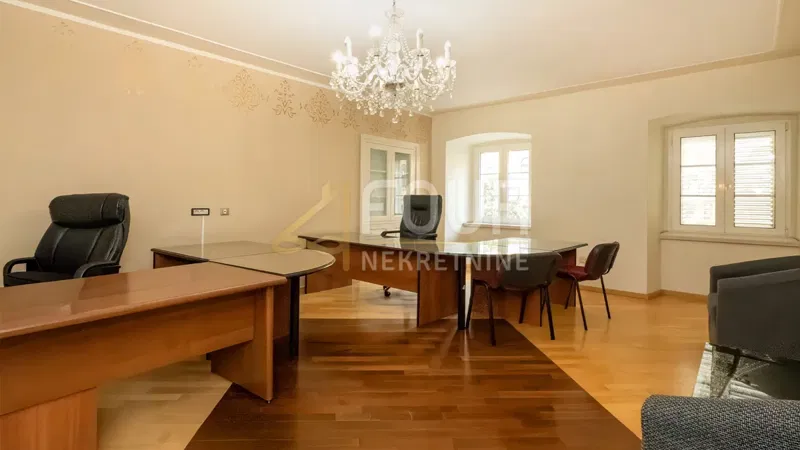 Flat Centar, Rijeka, 136,17m2 – 2