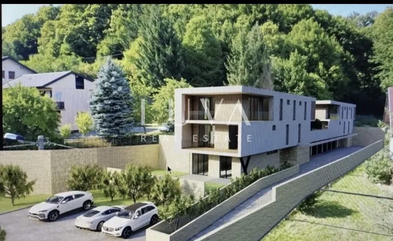 Karlovačka, Duga Resa, Dreizimmer-Neubauwohnung mit Garten, 85.78 m²