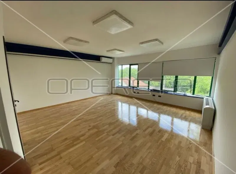 TRNJE, COMMERCIAL SPACES 705 m2 WITH 20 PARKING SPOTS IN OWNERSHIP, FOR SALE – 3