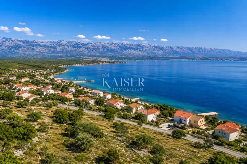 Zadar, Ljubač - stavební pozemek 1 624 m² ve výborné lokalitě 100 m od moře