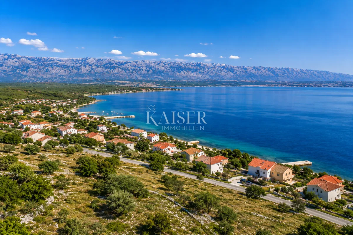 Zadar, Ljubač - stavební pozemek 1 624 m² ve výborné lokalitě 100 m od moře