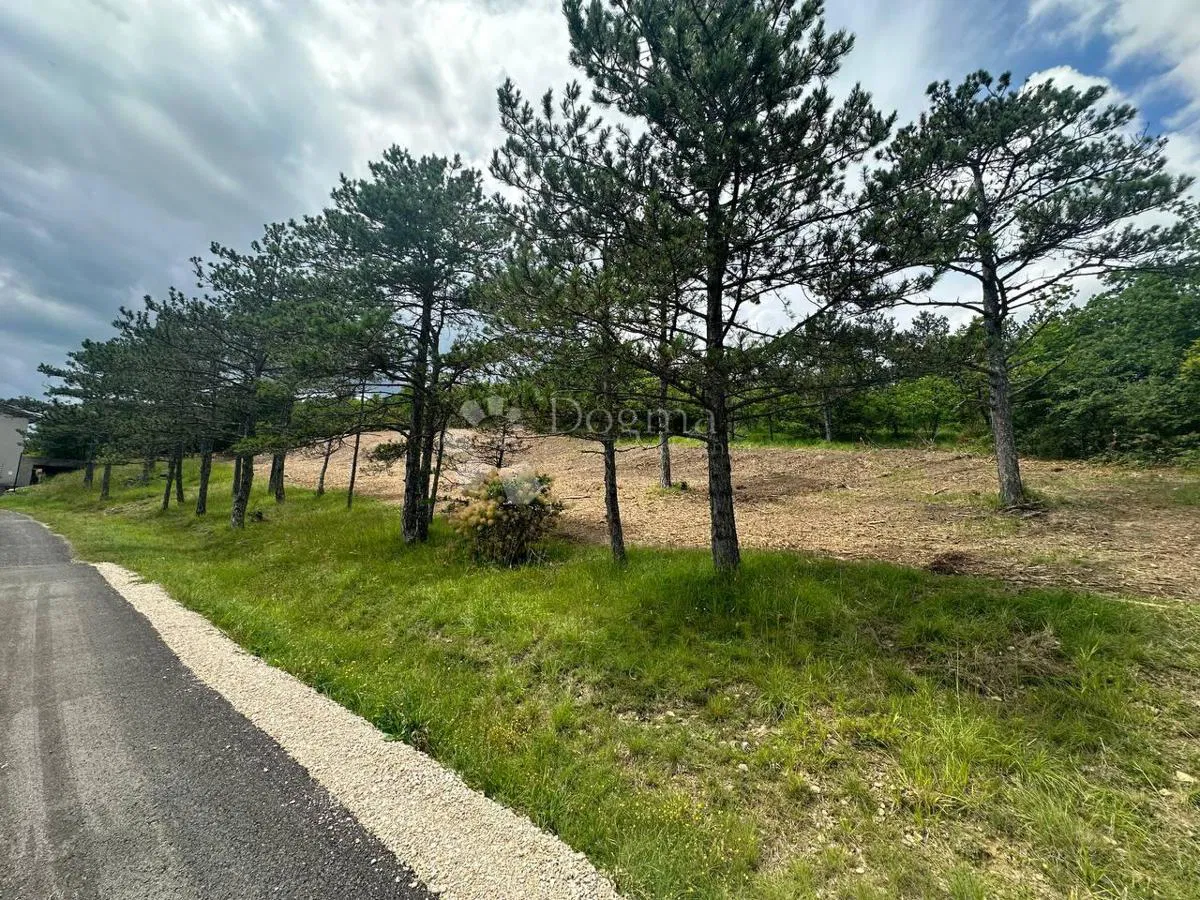 Föld Kršan, 2.163m2