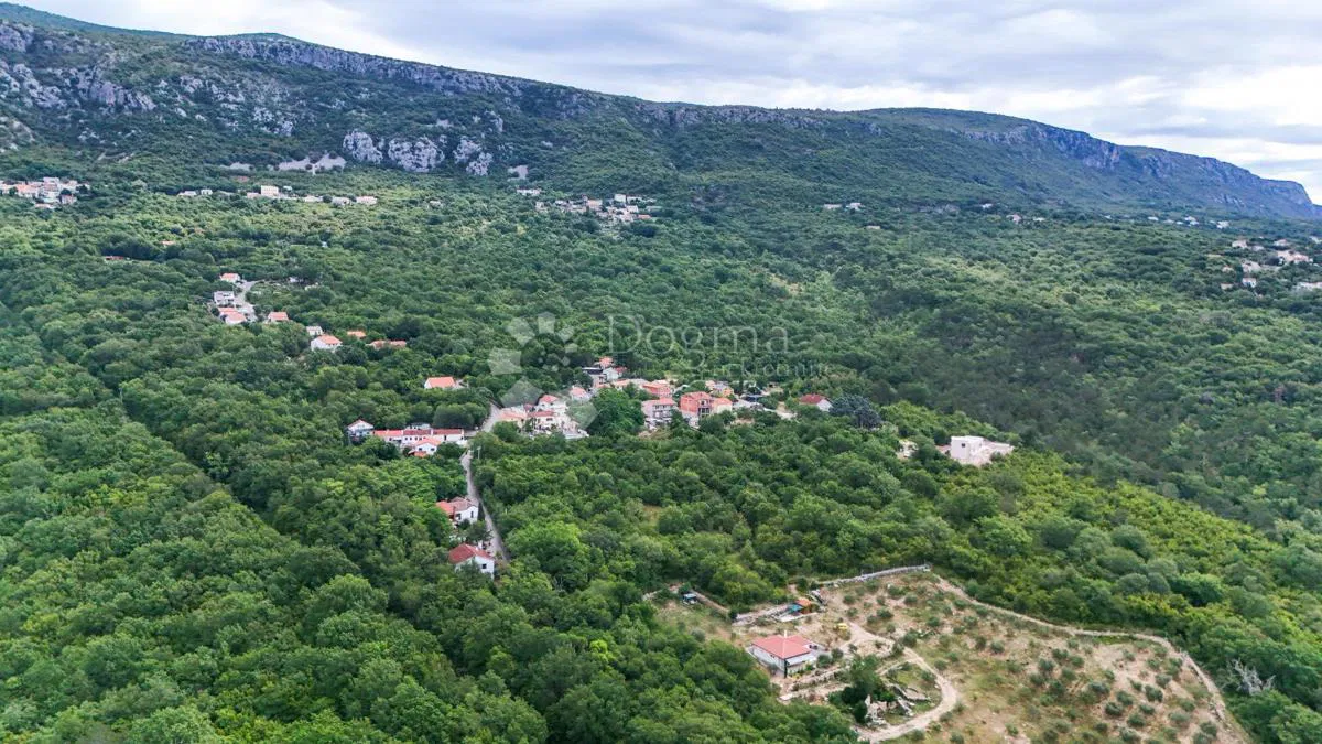 Építési telek Grižane-Belgrad, Vinodolska Općina, 1.609m2