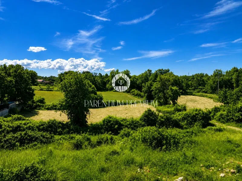 Działka budowlana w okolicy Poreča – 692 m² w spokojnej lokalizacji, tylko 7 km od – 3