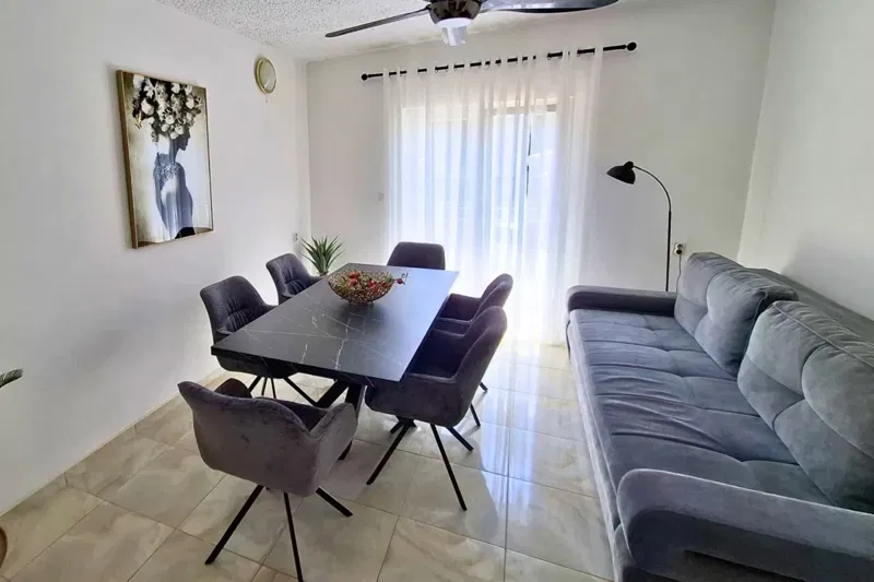 Appartamento con due camere da letto e vista mare, vicino alla spiaggia – 3