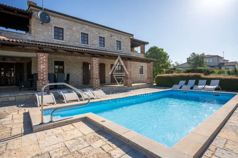 Istria, Poreč: Rustic Stone Villa with Pool and Garden – 3