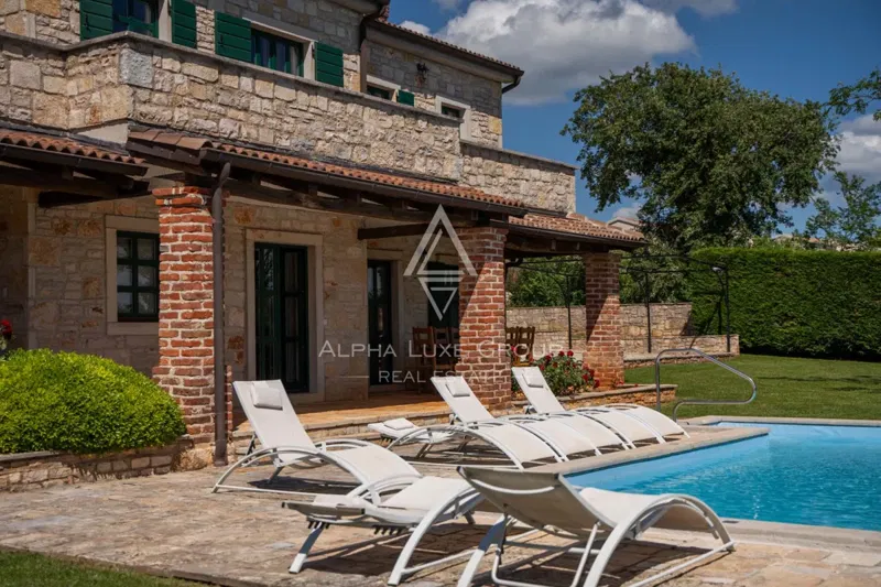 Istria, Parenzo: Villa mediterranea con piscina e vista mare – 2