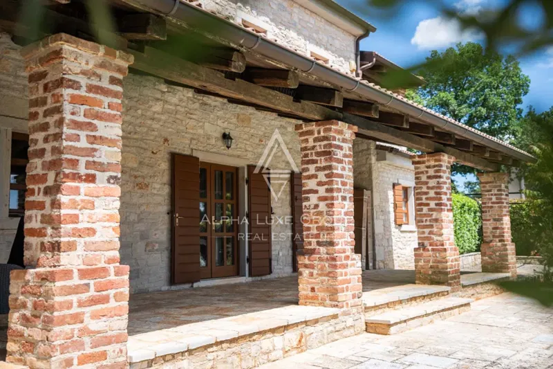Istria, Parenzo: Villa mediterranea con piscina e vista mare – 3