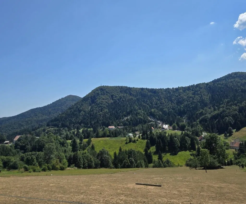 Grundstück Ravna Gora, 3.969m2