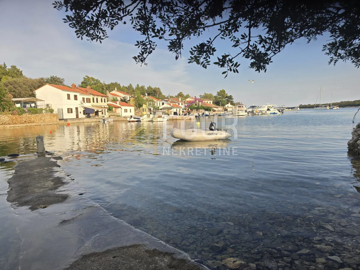 Дом Cres, 18m2