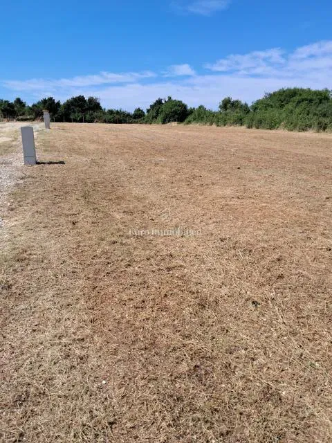 Building land in Vodnjan – 1,013 m² – 2