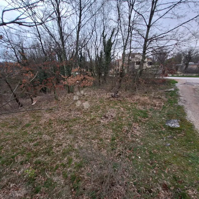 Građevinsko zemljište - 764m2