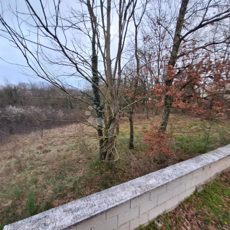 Građevinsko zemljište - 914m2