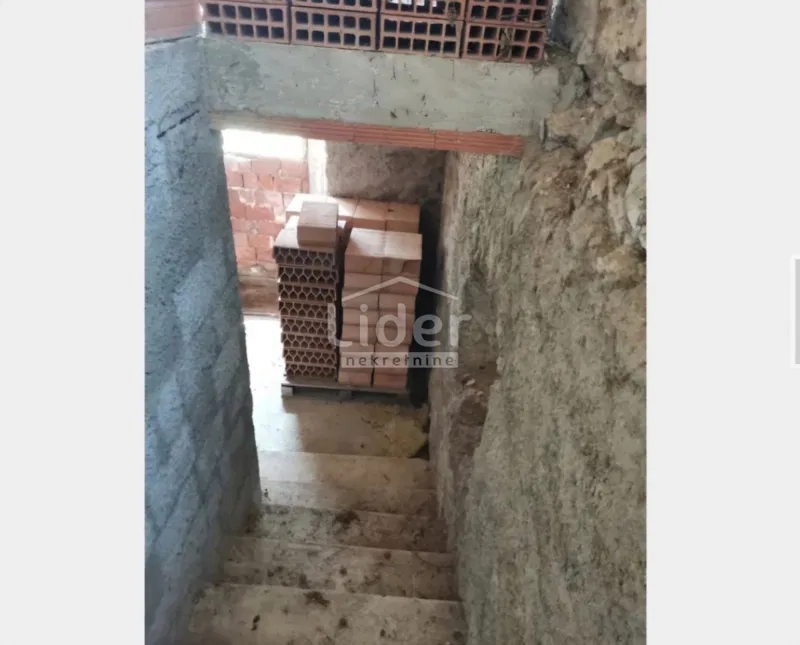 Kuća za renovaciju, Lič