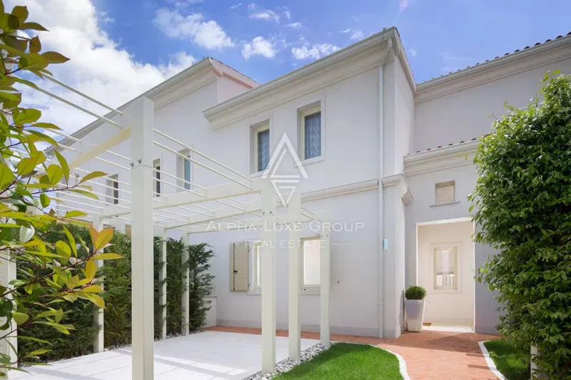 Boutique Villa with Pool near Poreč – close to the Sea – 2