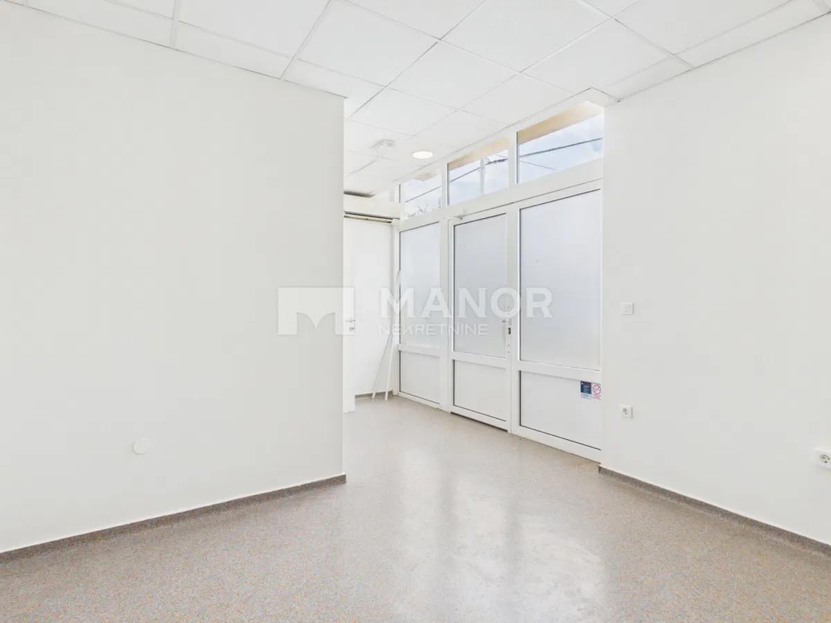 Kereskedelmi Viškovo, 130m2