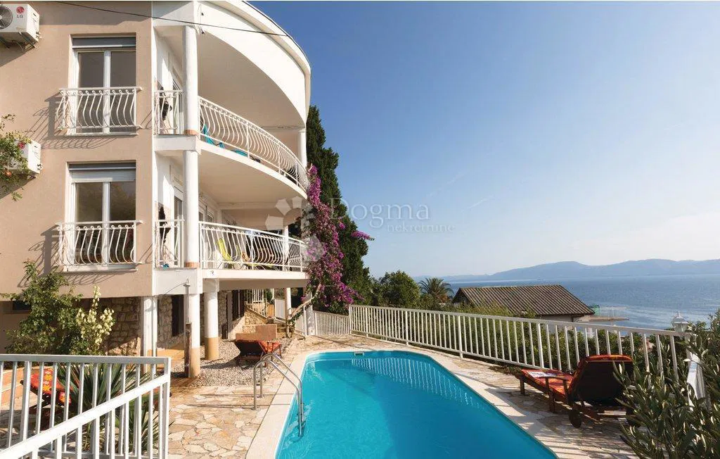 Dom Podaca, Gradac, 395m2