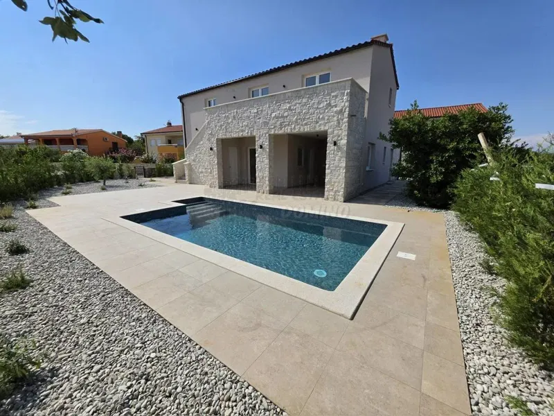 Samostojeća kuća u mediteranskom stilu! Otok Krk