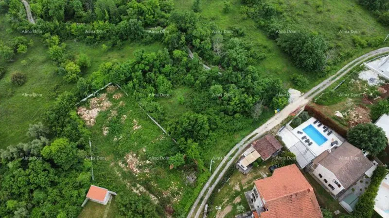 Građevinsko zemljište 1.435 m² u okolici Svetog Lovreča