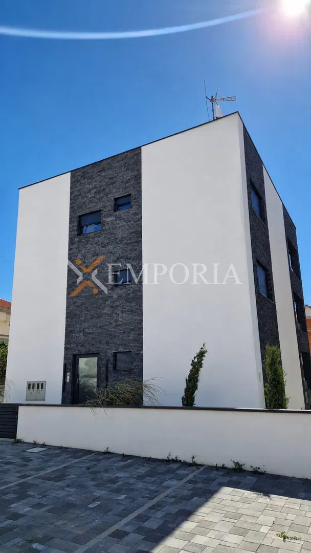 Vir – Ground-floor apartment with garden, 180 m from the sea – 3