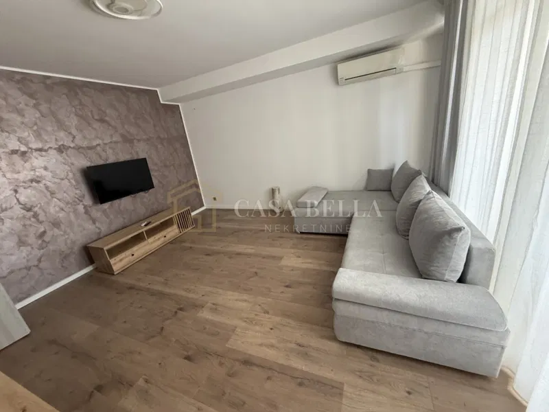 PODMURVICE – ADAPTIRAN 2SB KLASIČNI STAN 59 m² S PREKRASNIM POGLEDOM NA KVARNER – 3