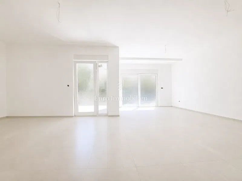 Moderna casa di nuova costruzione con giardino, Malinska – 2