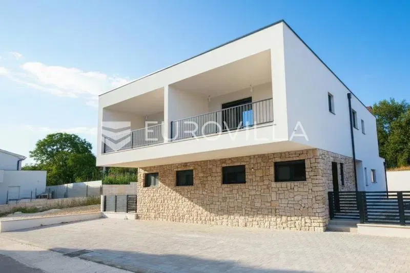 Istria, Savudrija, attractive modern-design semi-detached house – 2