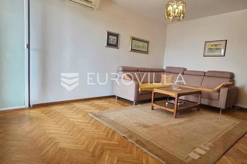 Lakás Žnjan – 2