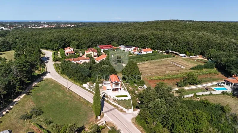 Žminj, Modern House with Swimming Pool in Roh-Bau Condition – 2