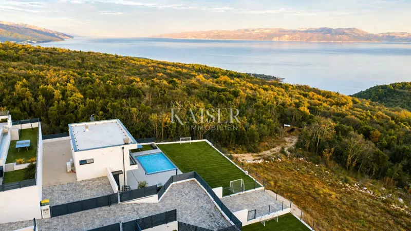 Isztria, Rabac - villa panorámás kilátással a tengerre, 155 m2 – 2