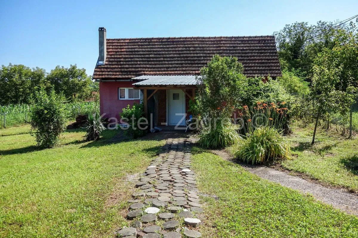 Kuća: Marija Bistrica, Podgorje Bistričko površine 83m2, parcela 800m2
