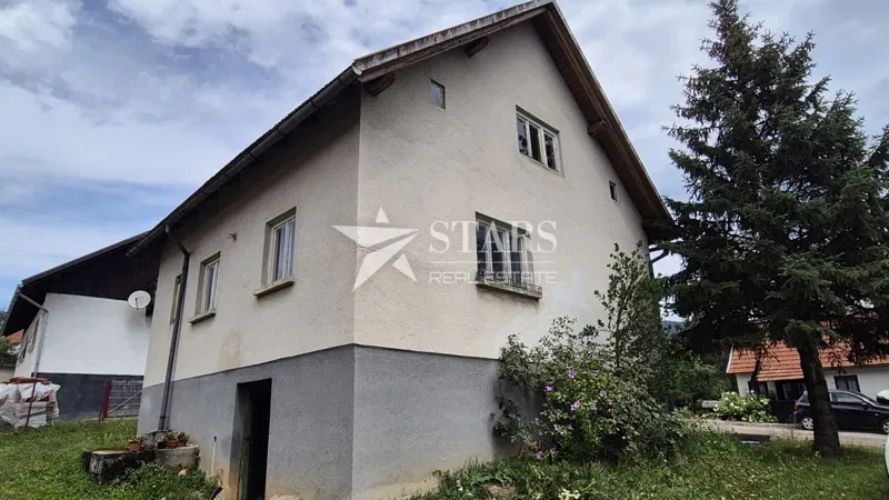 Gorski Kotar, Vrbovsko – Freistehendes Haus mit 160 m² und großem Baugrundstück