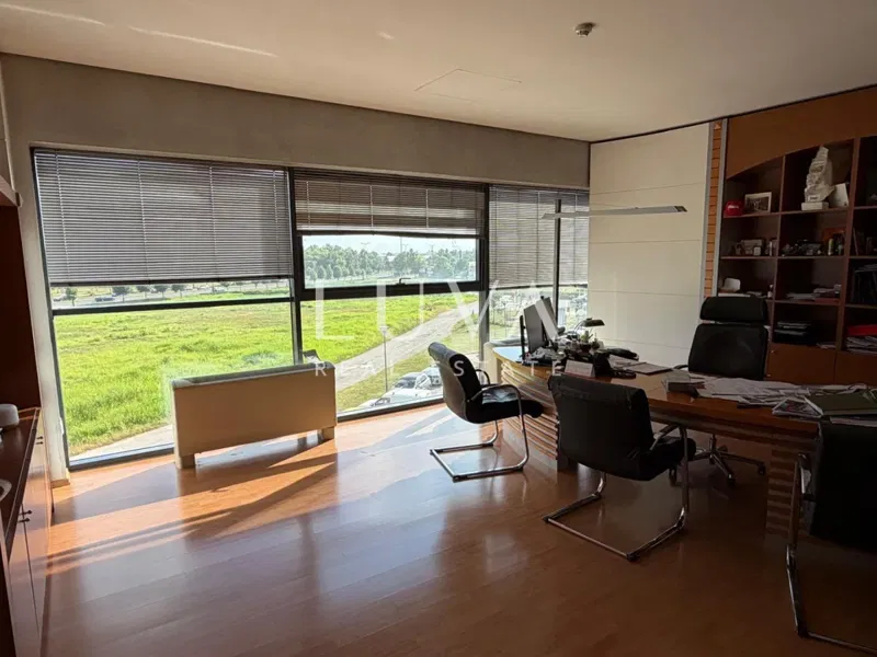 Zágráb, Szlavónia sétány, irodaterület 530m2, bérbeadás – 2