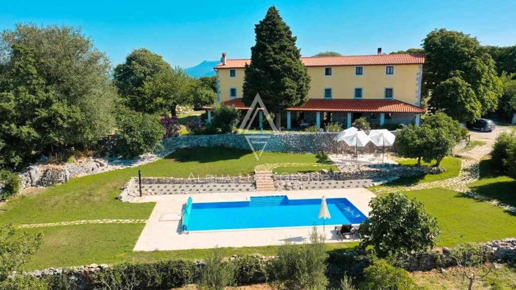 Isztria, Labin: Családi hotel étteremmel és medencével