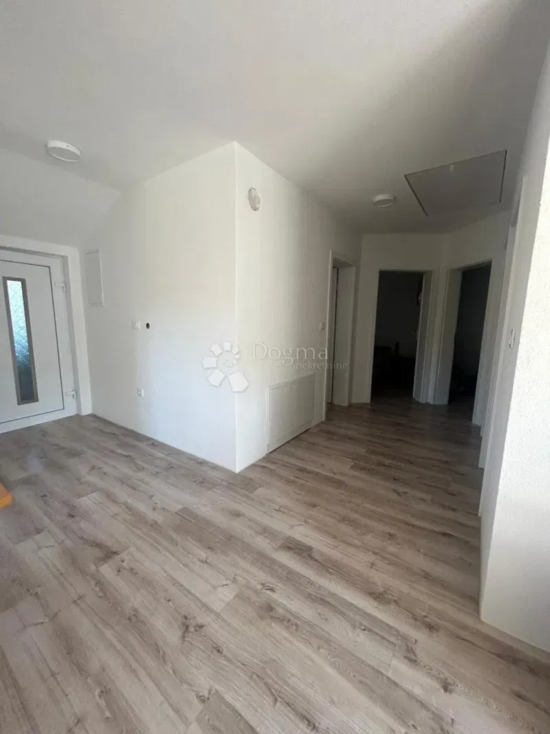 Lakás Mladenići, Viškovo, 90m2 – 3