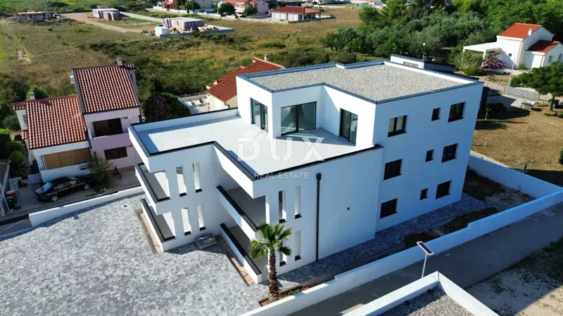 Zadar, Privlaka, két hálószobás lakás, földszint, 80m2 – 3