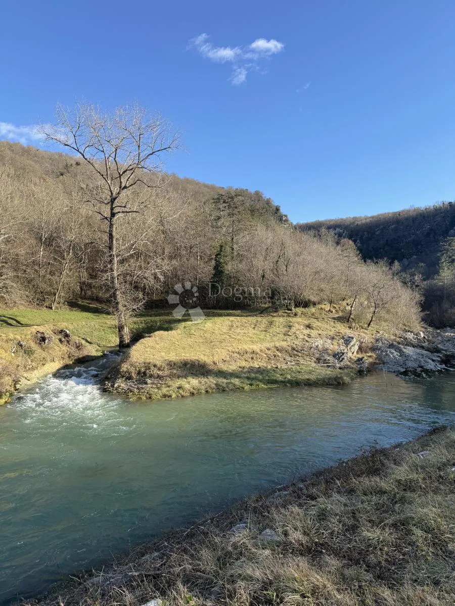 Mezőgazdasági terület Buzet, 94.557m2