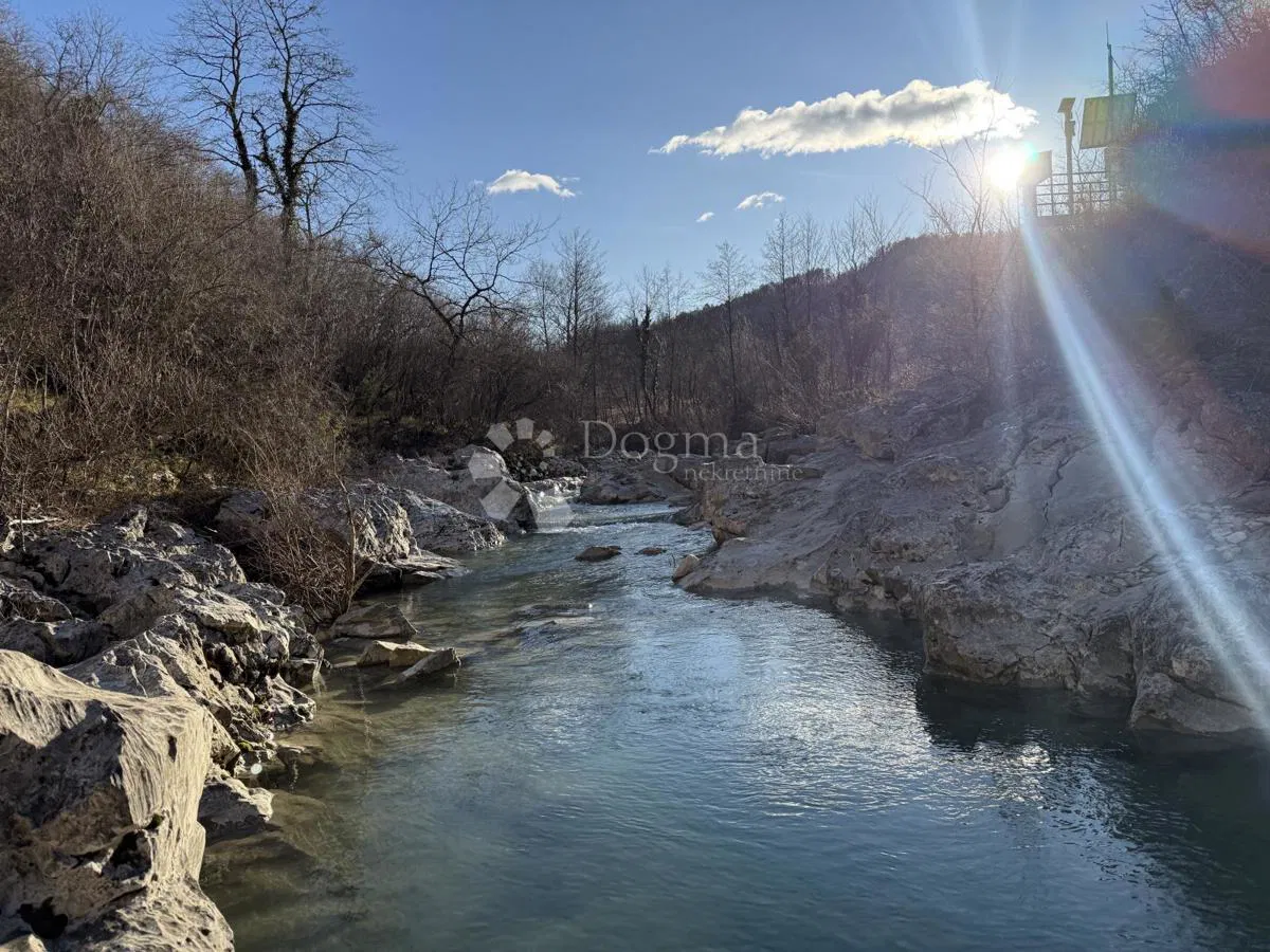 Mezőgazdasági terület Buzet, 94.557m2