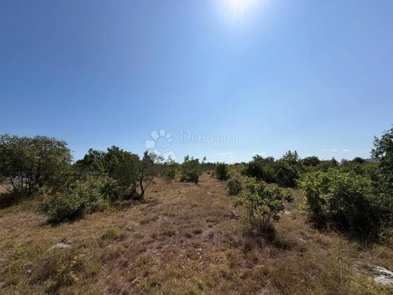 Zazidljivo zemljišče Lozovac, Šibenik - Okolica, 9.363m2