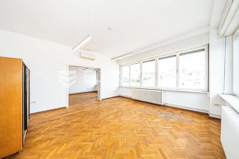 Zagreb, Trg bana Josipa Jelačića, premium office space 138,80 m² – 3